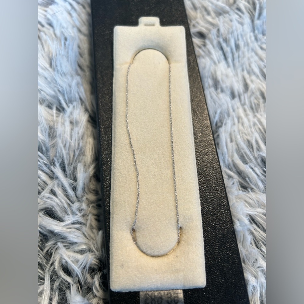 18 in silver pendant chain. Very thin and dainty